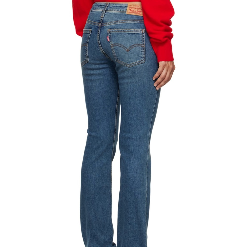 Levis Low Rise Bootcut Jeans 👖 - Picture 3 of 3